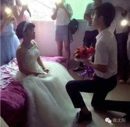 南京新娘吃瓜事件视频曝光,一场婚礼上的惊人一幕